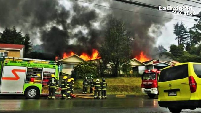 incendio liceo Pablo Neruda 25-12-2017